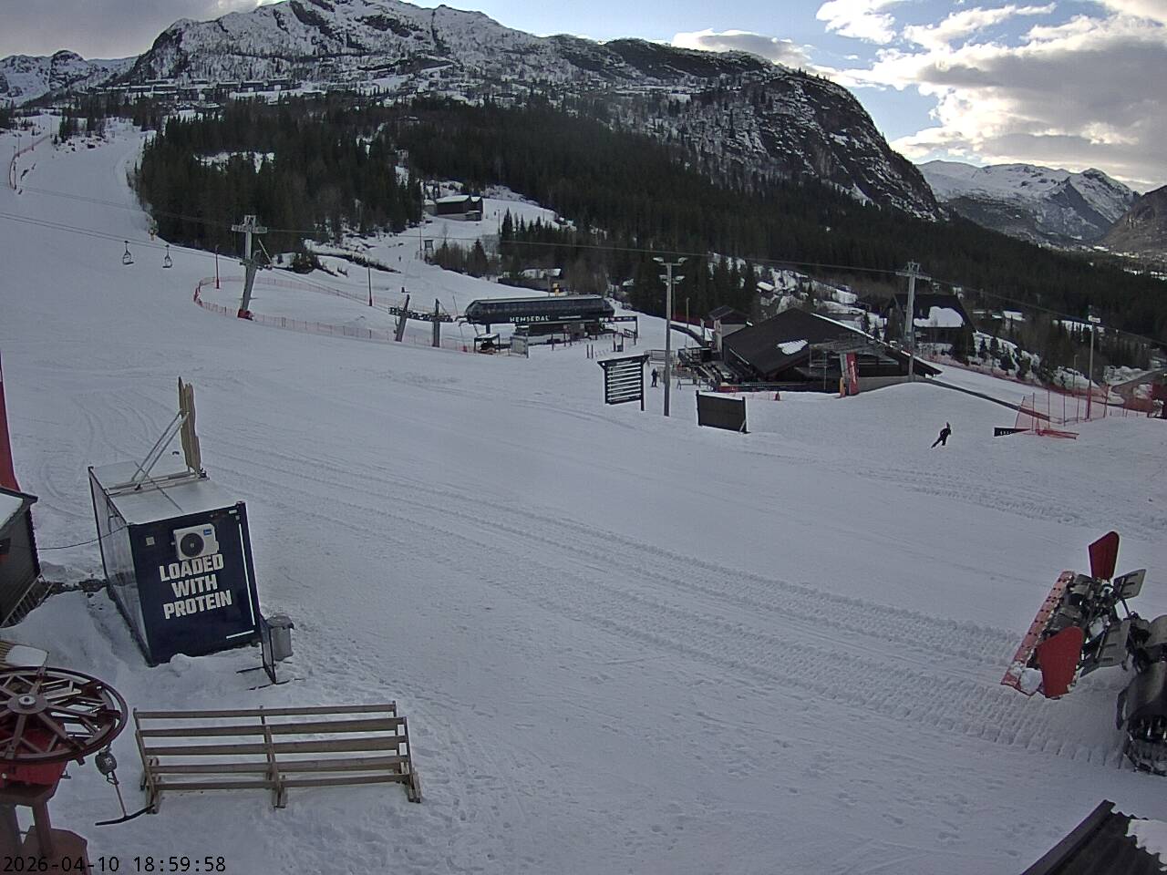 Baseområdet, kameran uppdaterad2026-04-10T19:00:01.2