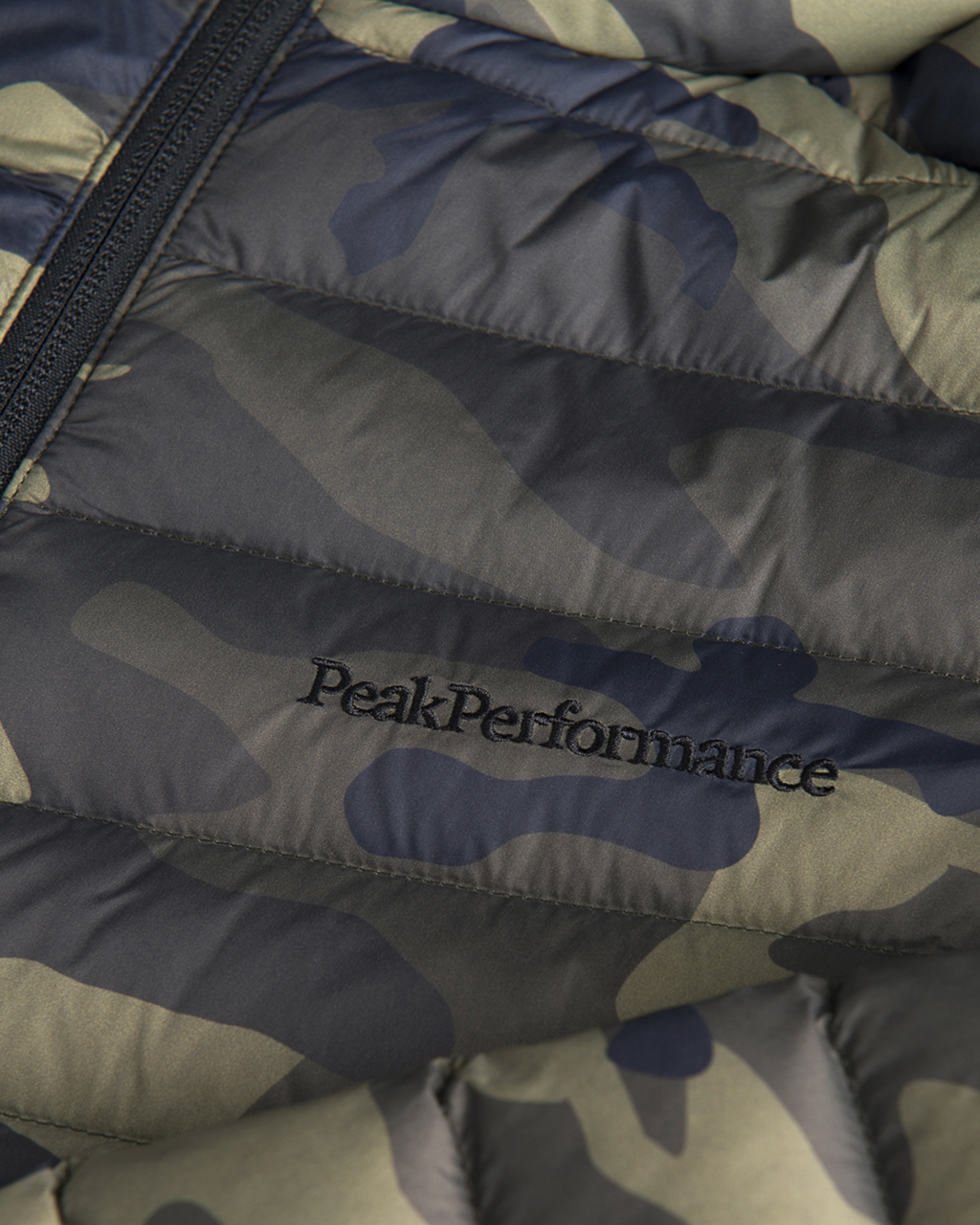 peak performance camo jacket