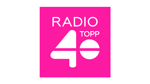 Rosa logotyp för Radio Topp 40 med texten "Radio Topp 40" i vitt
