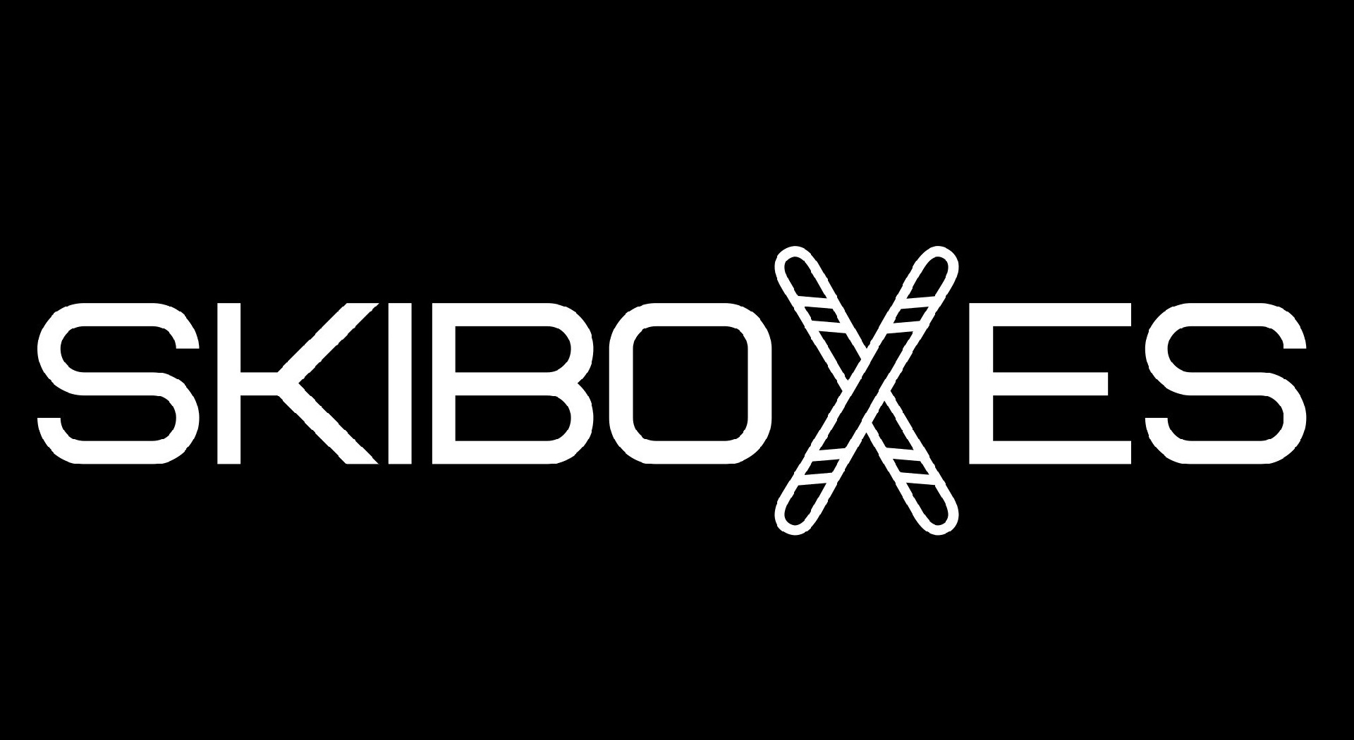 Skiboxes logotyp, vit text på svart bakgrund.